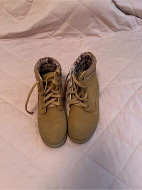 Women’s Tan Lace-Up Ankle Booties - Size 8.5
